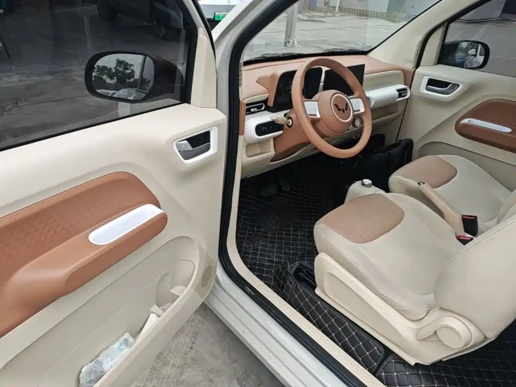 Wuling MINIEV — миниатюра 16
