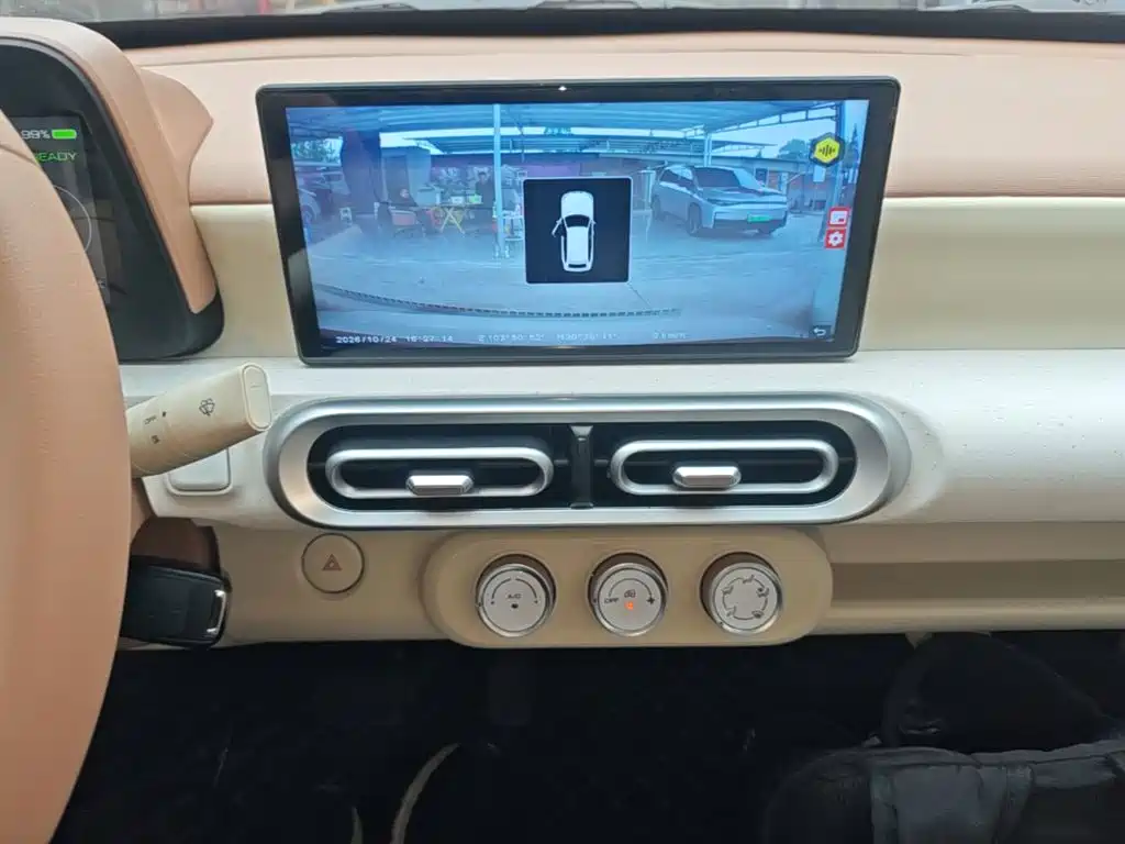Wuling MINIEV — миниатюра 13