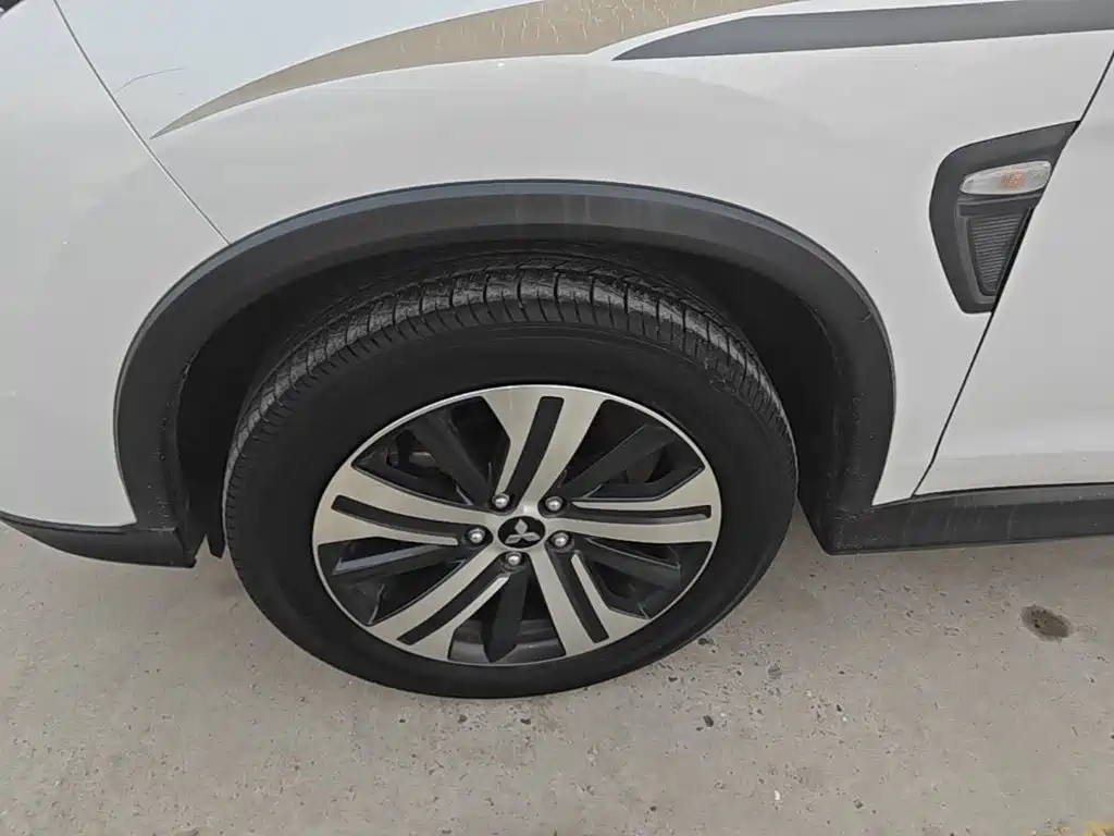 Mitsubishi ASX — миниатюра 23