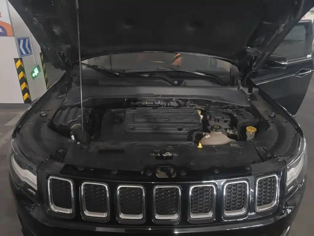 Jeep Compass — миниатюра 20