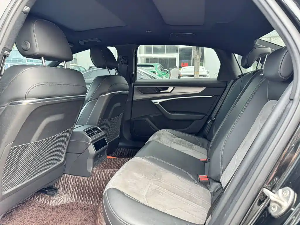 Audi A6L — миниатюра 6