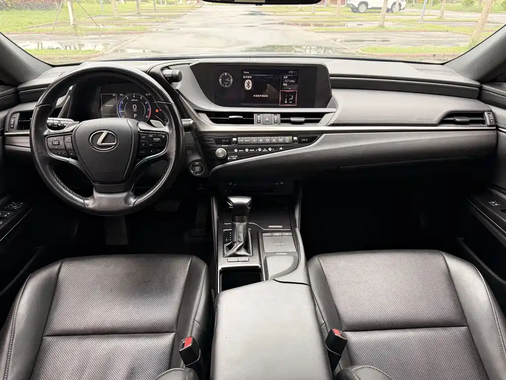 Lexus ES — миниатюра 4
