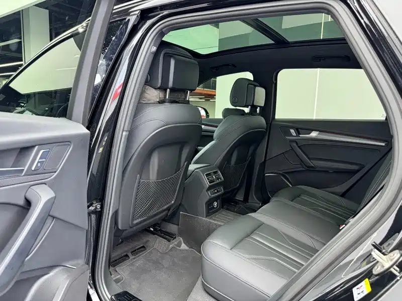 Audi Q5L — миниатюра 10