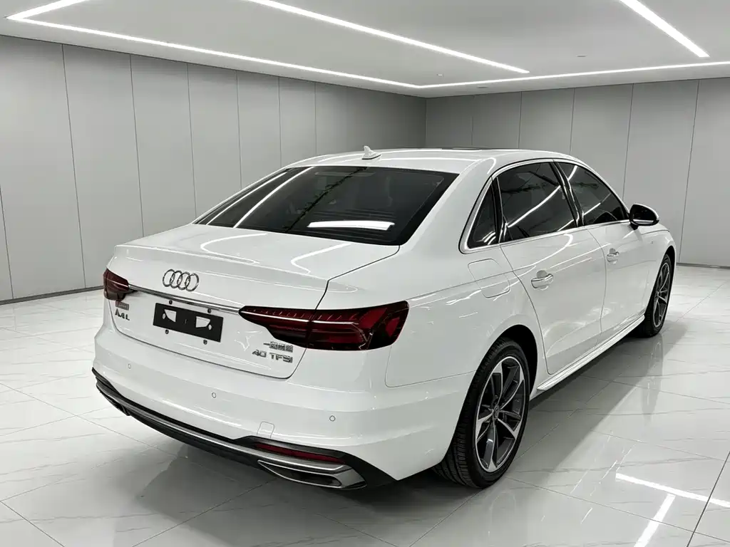 Audi A4L 2022 40 TFSI Fashion