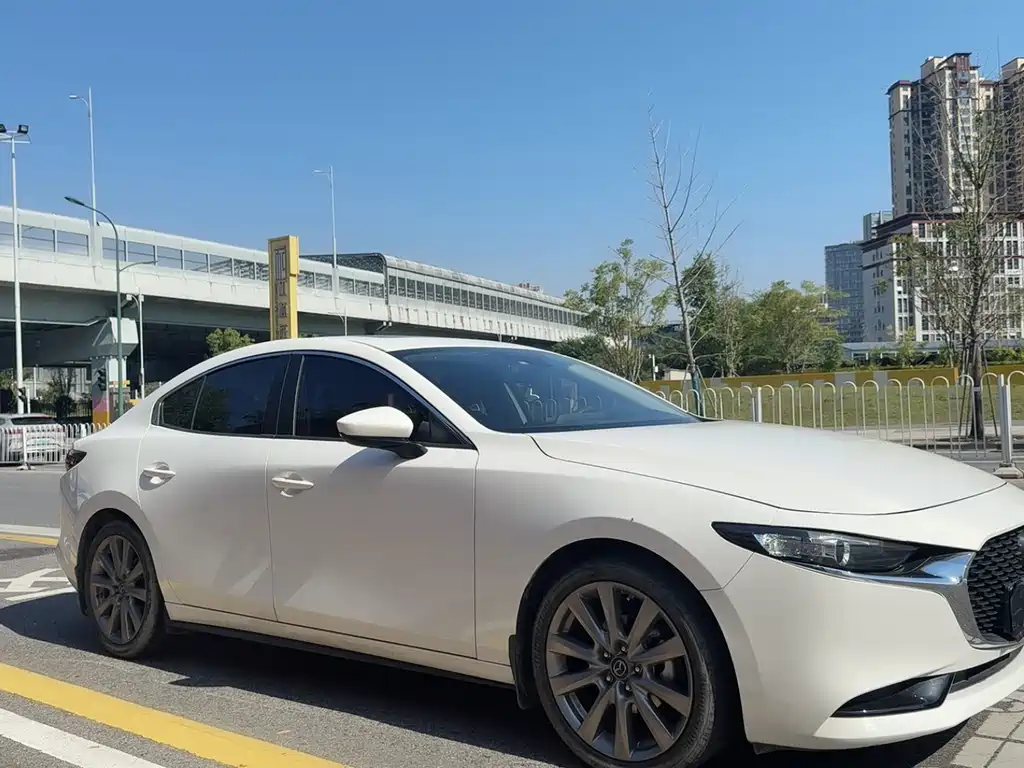 Mazda 3 Axela — миниатюра 3