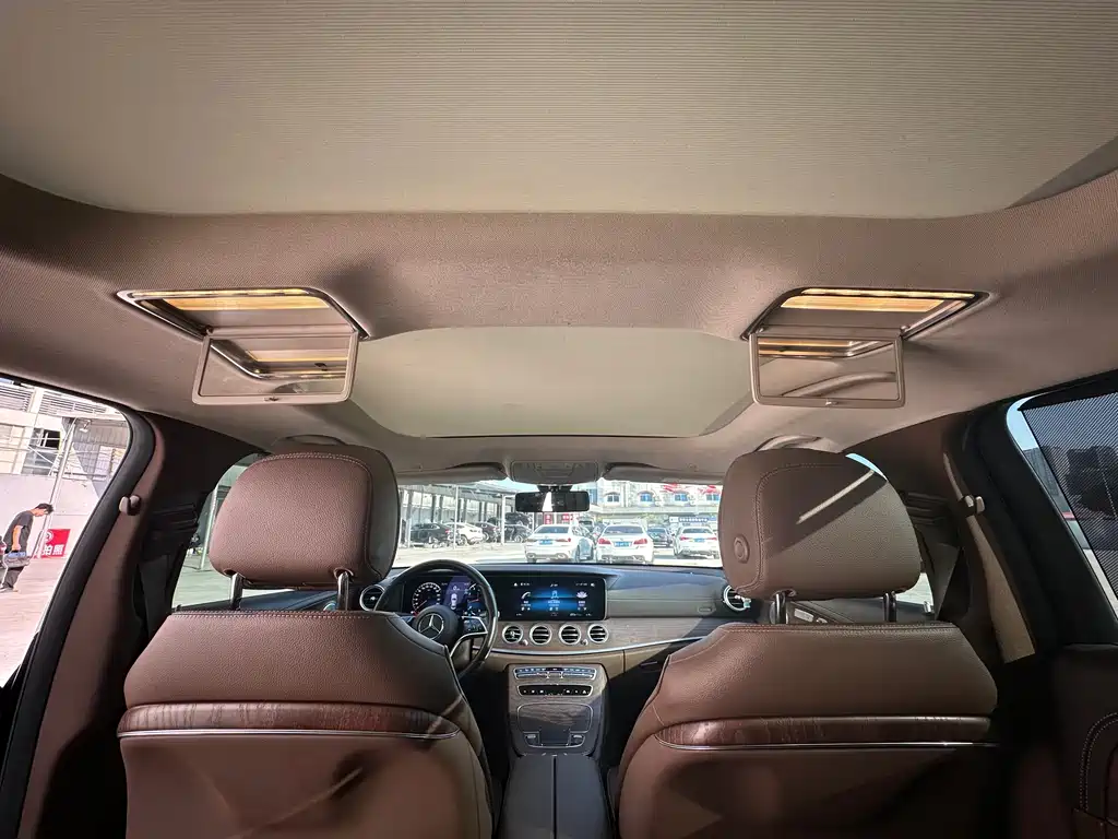 Mercedes-Benz E-Class — миниатюра 18