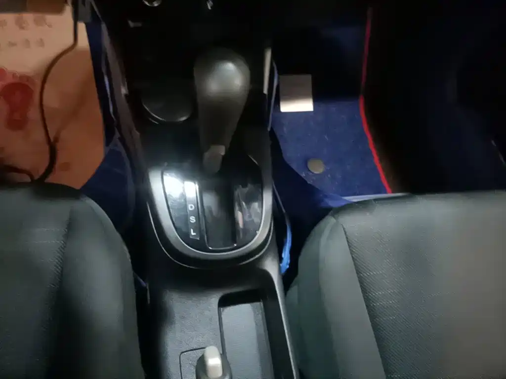 Honda Fit — миниатюра 14