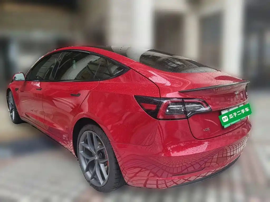 Tesla Model 3 — миниатюра 4
