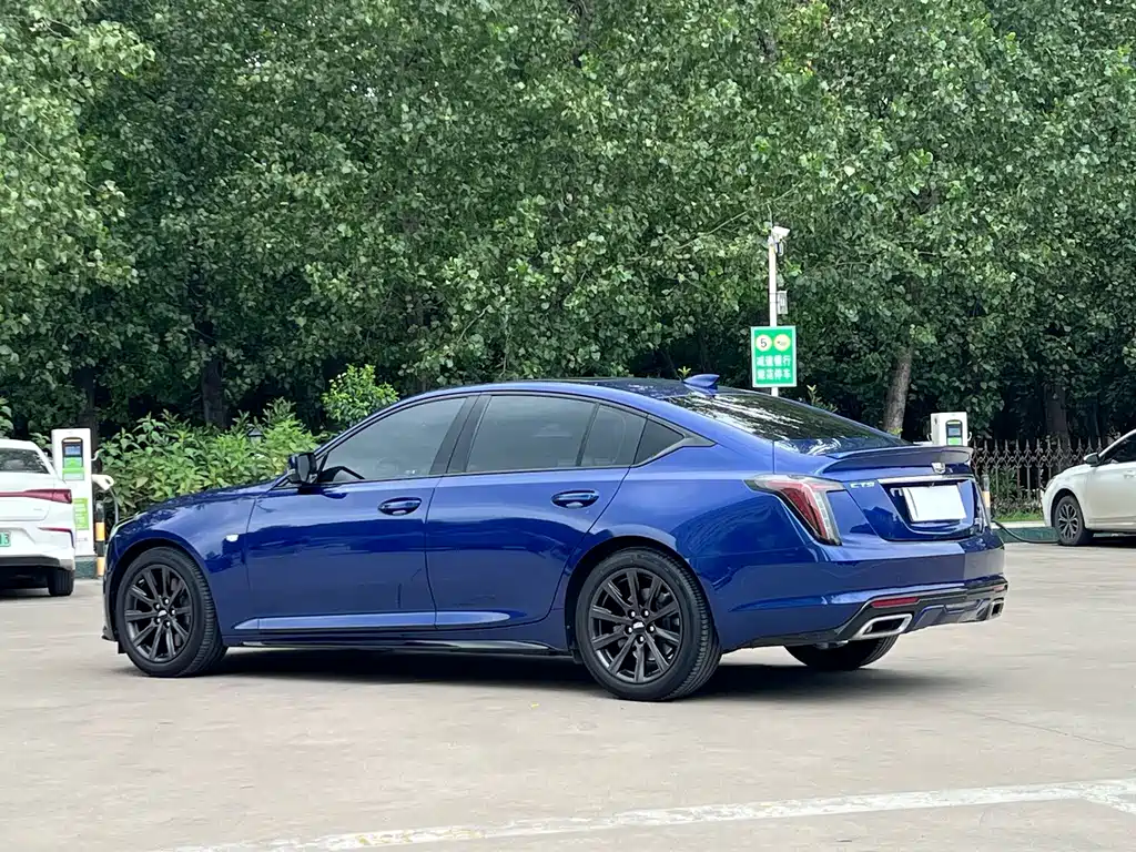 Cadillac CT5 — миниатюра 5