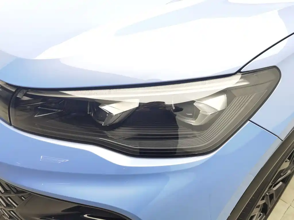 Volkswagen Tiguan L — миниатюра 7