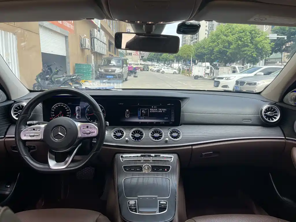 Mercedes-Benz E-Class E 2020 E 300 L Sport Fashion