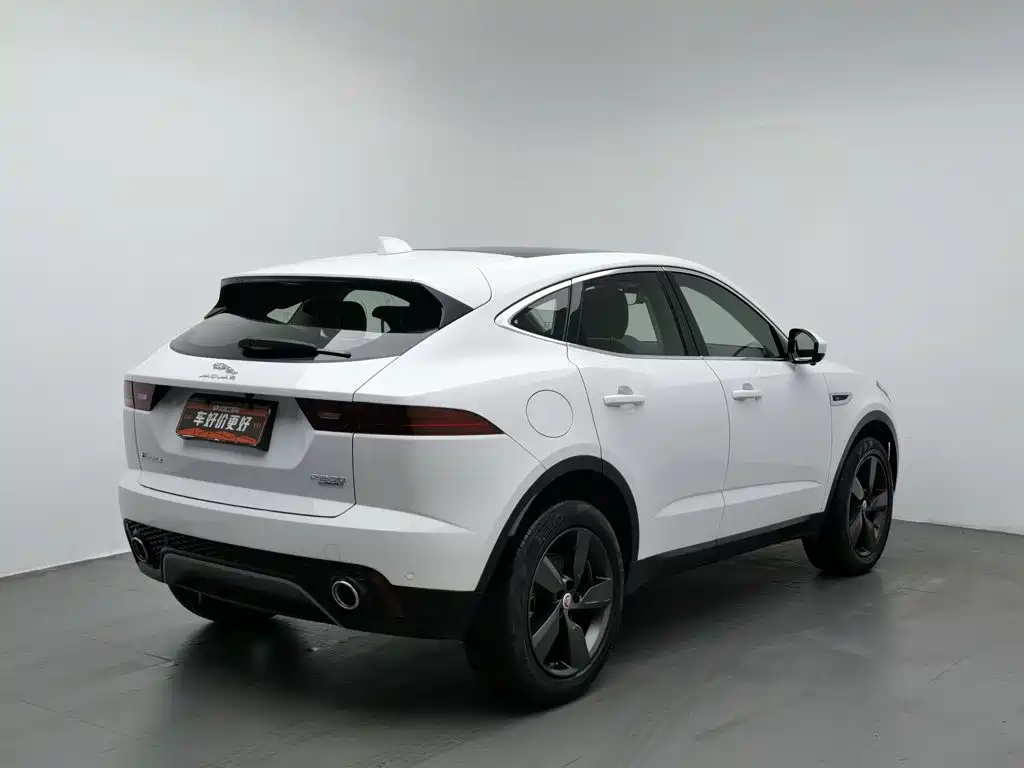 Jaguar E-PACE — миниатюра 2
