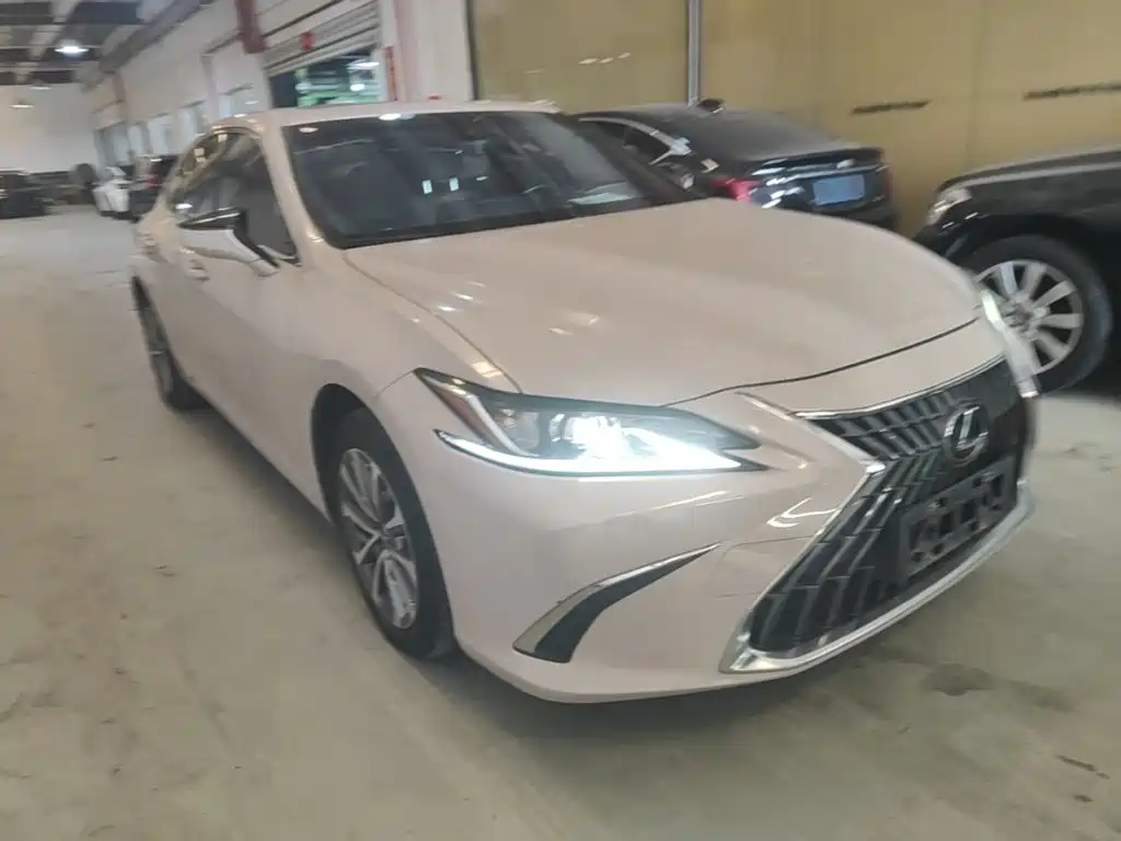 Lexus ES — миниатюра 4