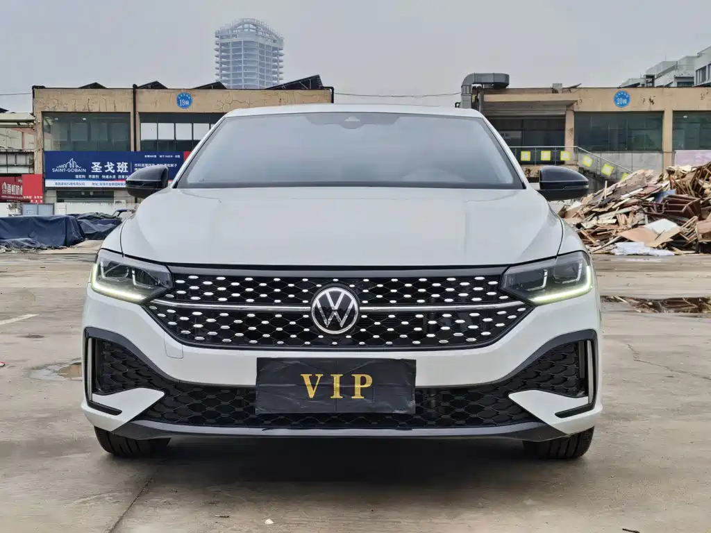 Volkswagen Lavida — миниатюра 2