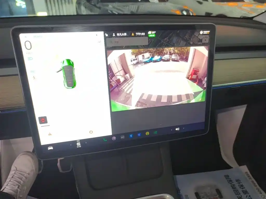 Tesla Model Y — миниатюра 13