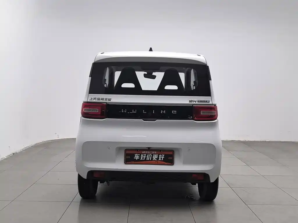 Wuling MINIEV — миниатюра 4