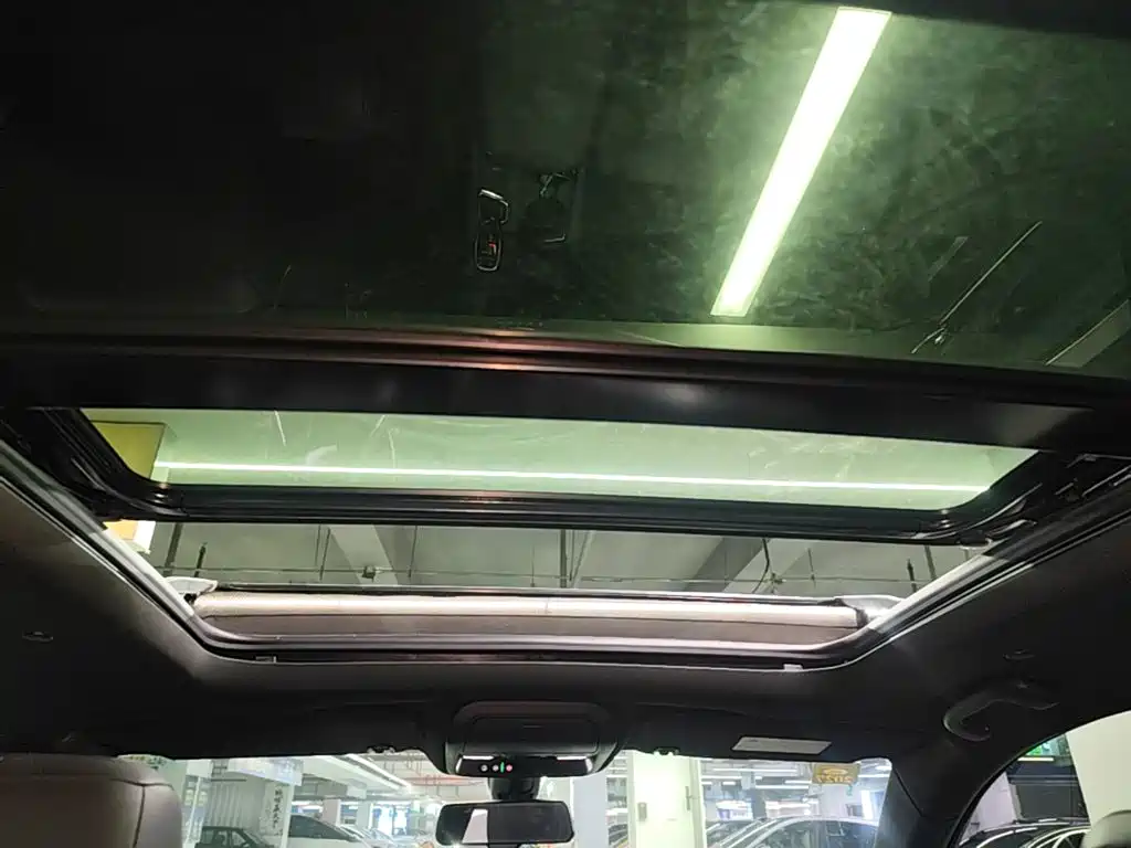 Cadillac XT5 — миниатюра 18