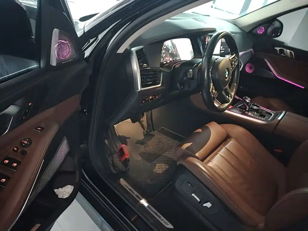 BMW X5 (Import) — миниатюра 16