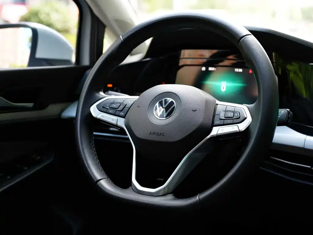 Volkswagen Golf — миниатюра 22