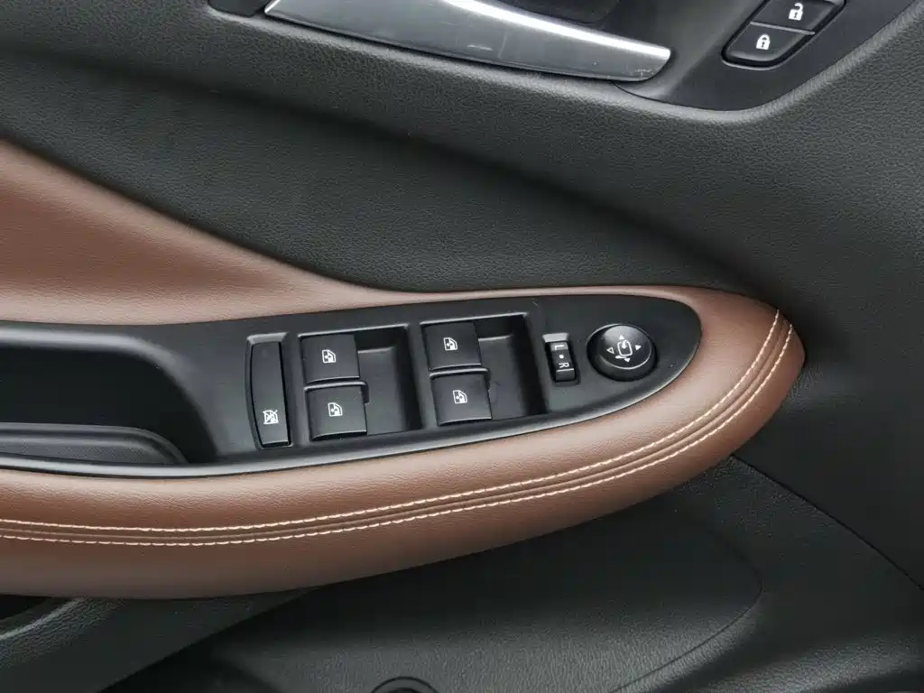 Buick Envision Plus — миниатюра 9