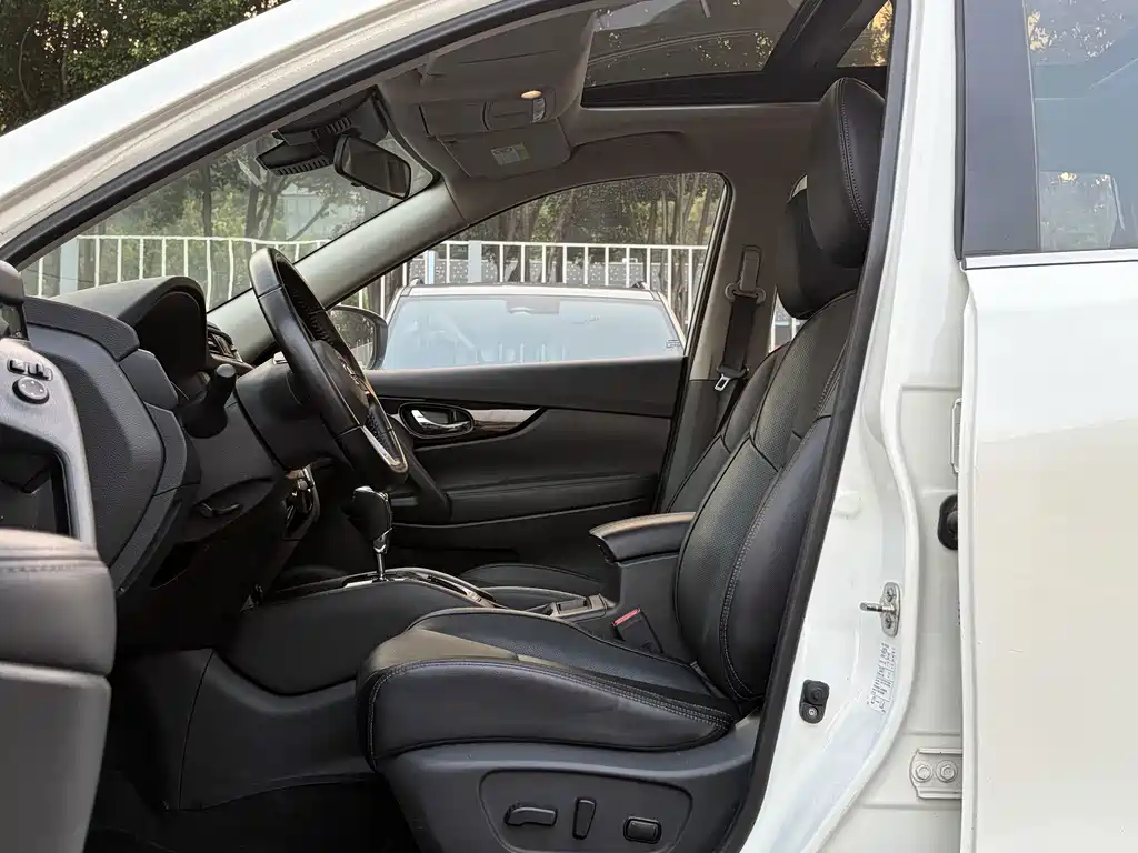 Nissan X-Trail — миниатюра 5
