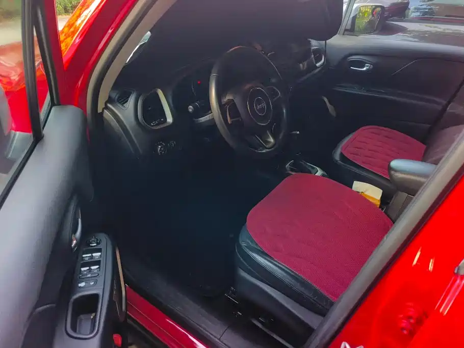 Jeep Renegade — миниатюра 9