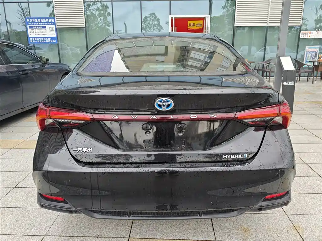 Toyota Avalon — миниатюра 2
