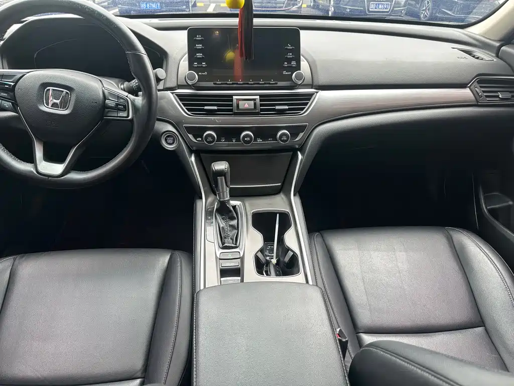Honda Accord — миниатюра 4