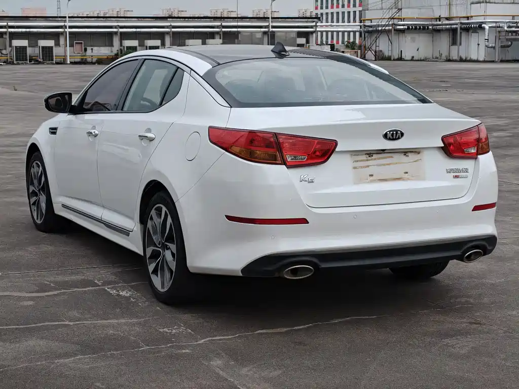 Kia K5 — миниатюра 4