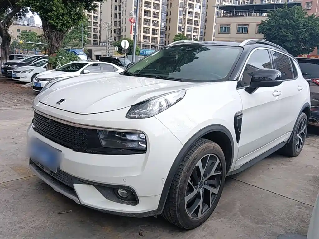 Lynk & Co 01 — миниатюра 2