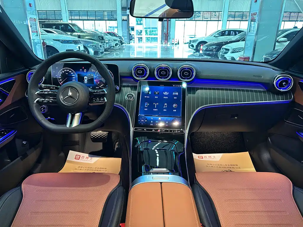Mercedes-Benz C-Class — миниатюра 7
