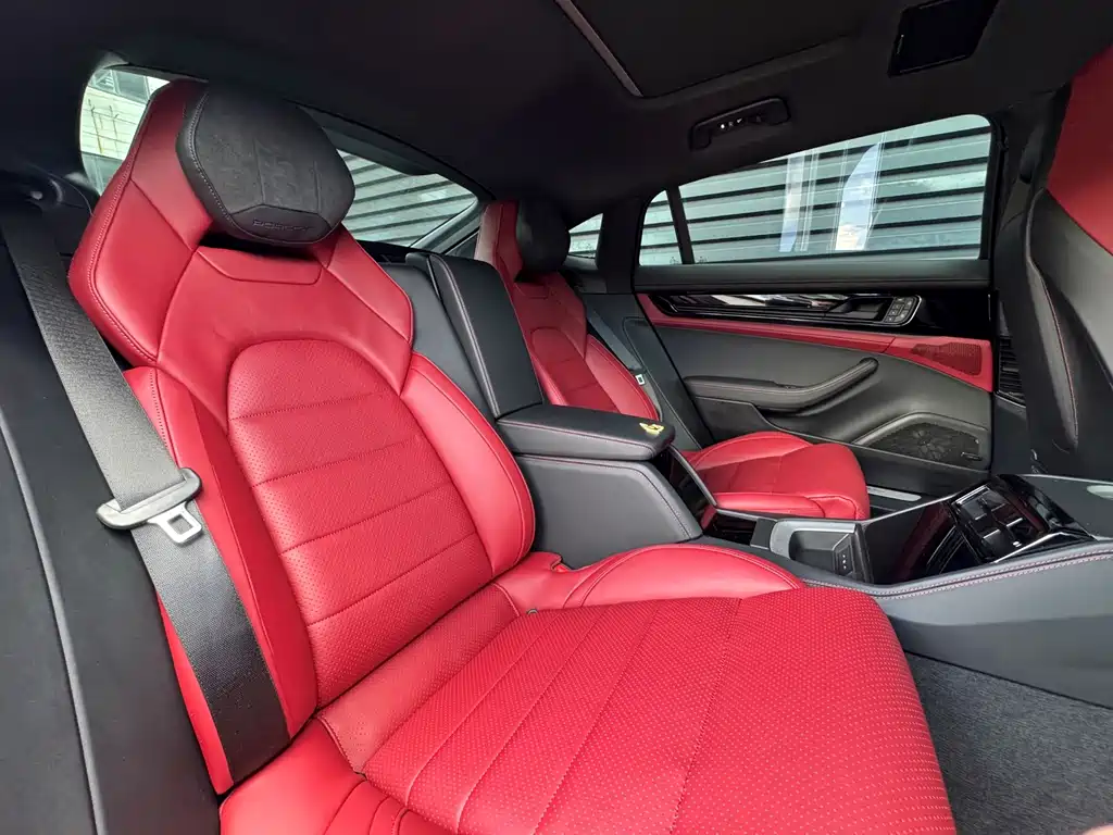 Porsche Panamera — миниатюра 22