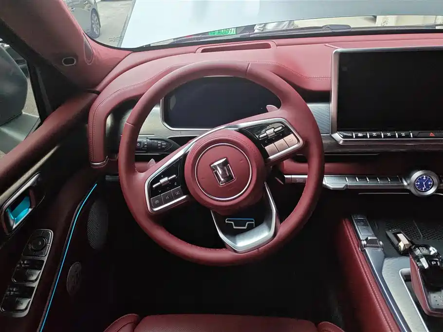 TANK TANK 700 NEW ENERGY