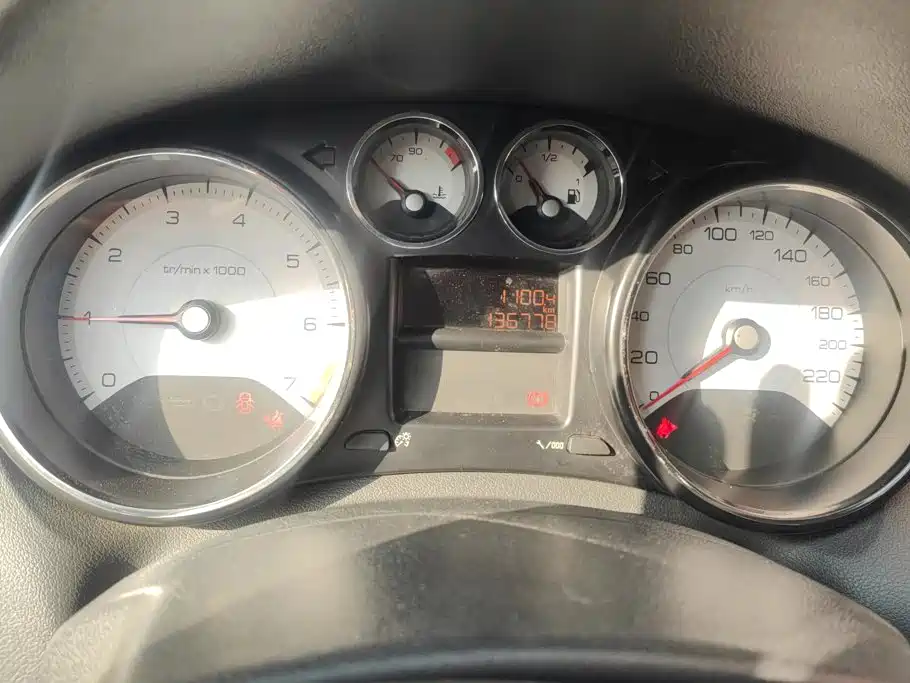 Peugeot 308 — миниатюра 14