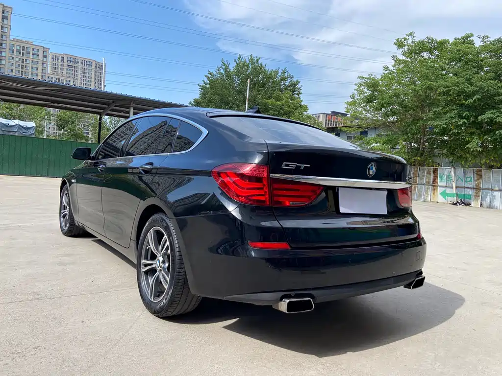 BMW 5 Series GT 5 GT 2011 535i Elegant