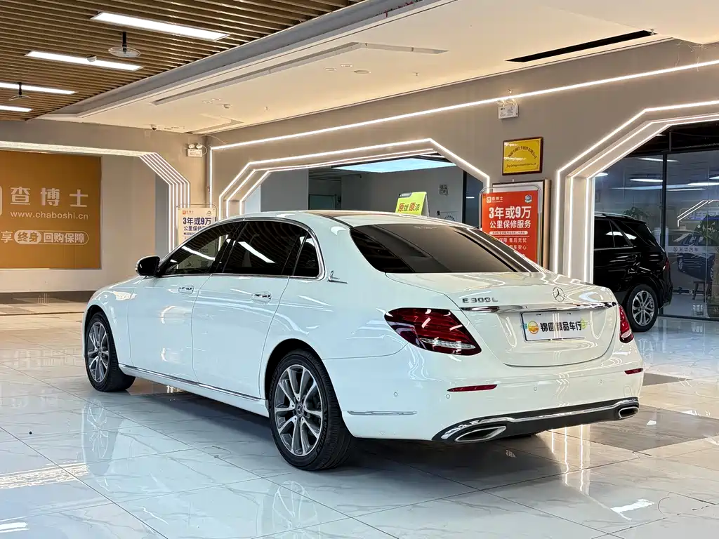 Mercedes-Benz E-Class — миниатюра 3