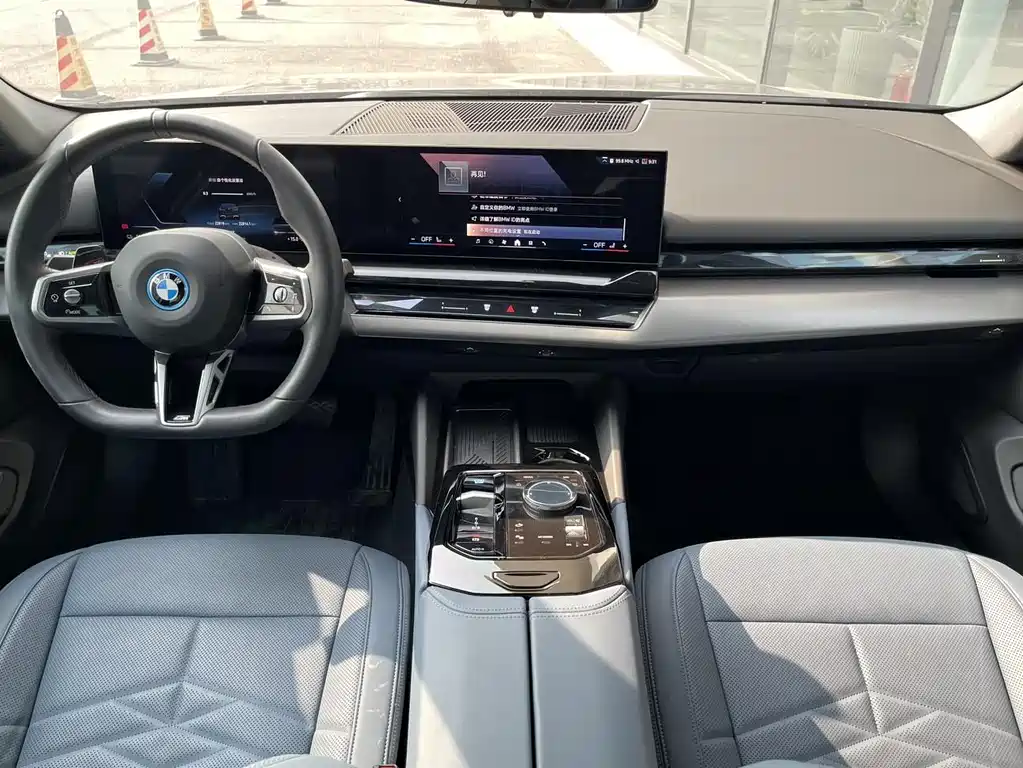 BMW i5 2024 eDrive 35L Premium M Sport