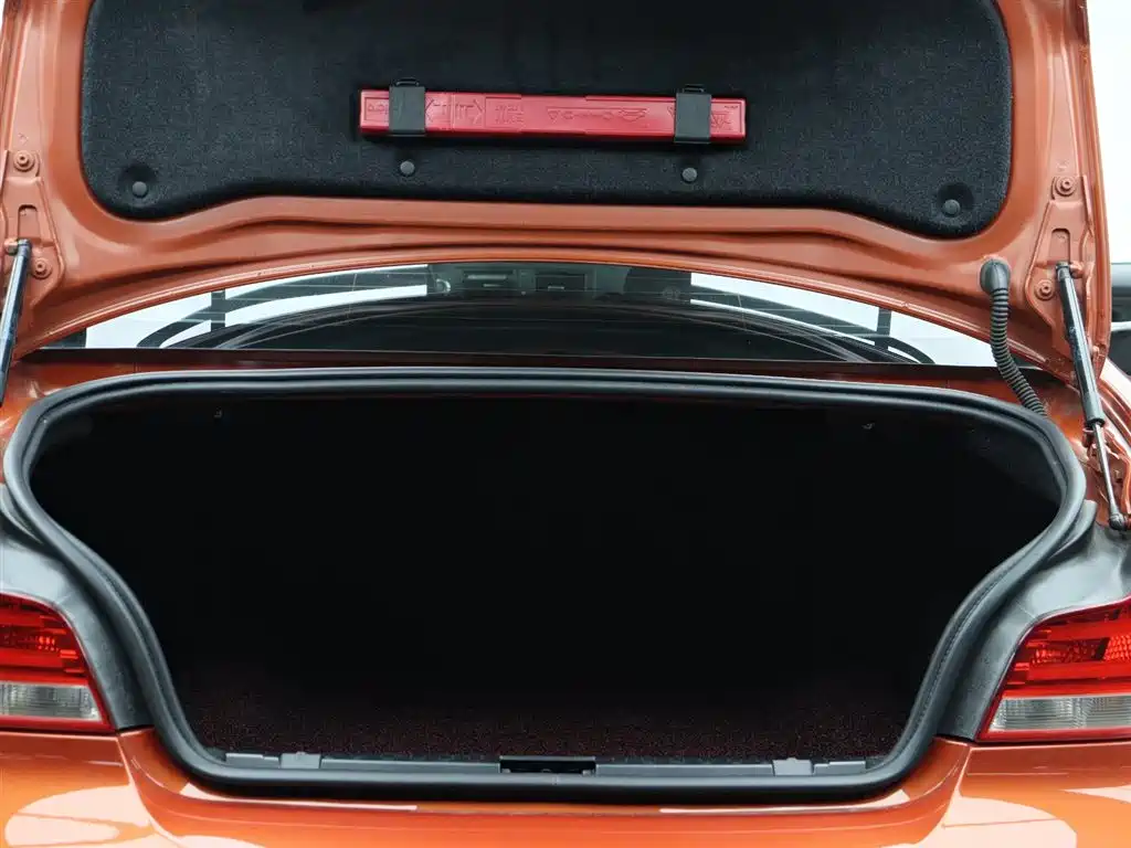 BMW 1 M 2011 1M Coupe
