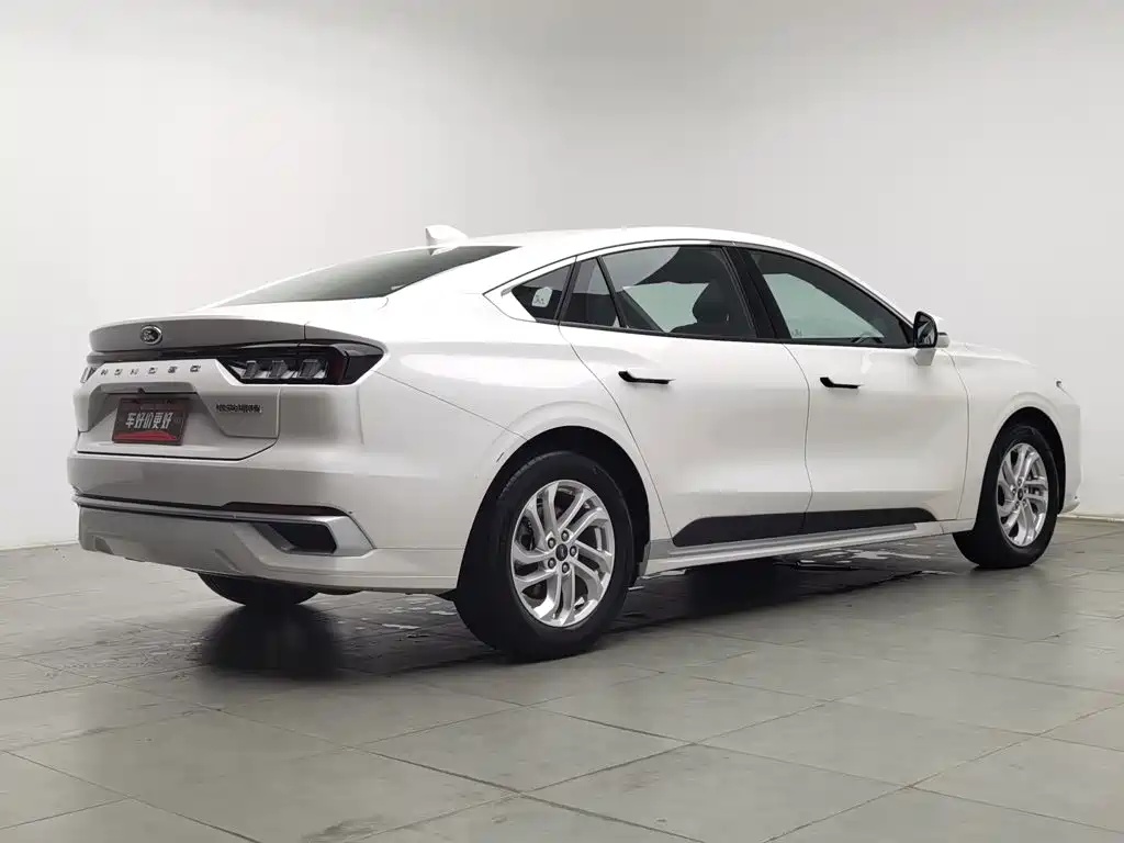 Ford Mondeo — миниатюра 2