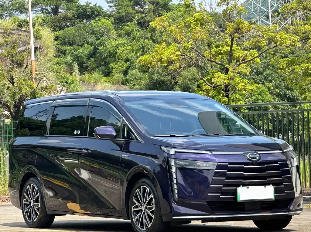 GAC Motor Trumpchi E8 PHEV — миниатюра 3