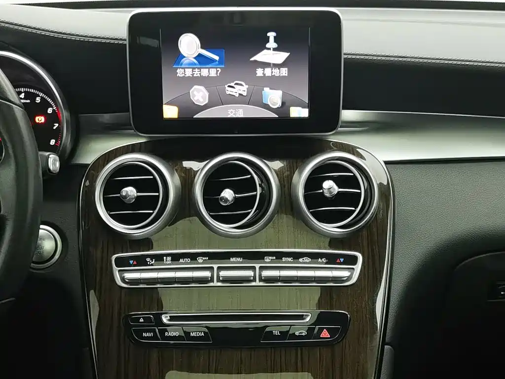 Mercedes-Benz GLC — миниатюра 12