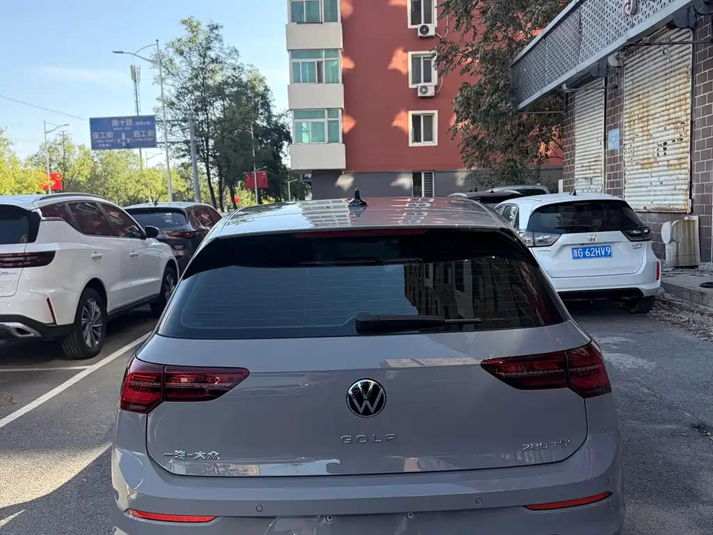 Volkswagen Golf — миниатюра 5