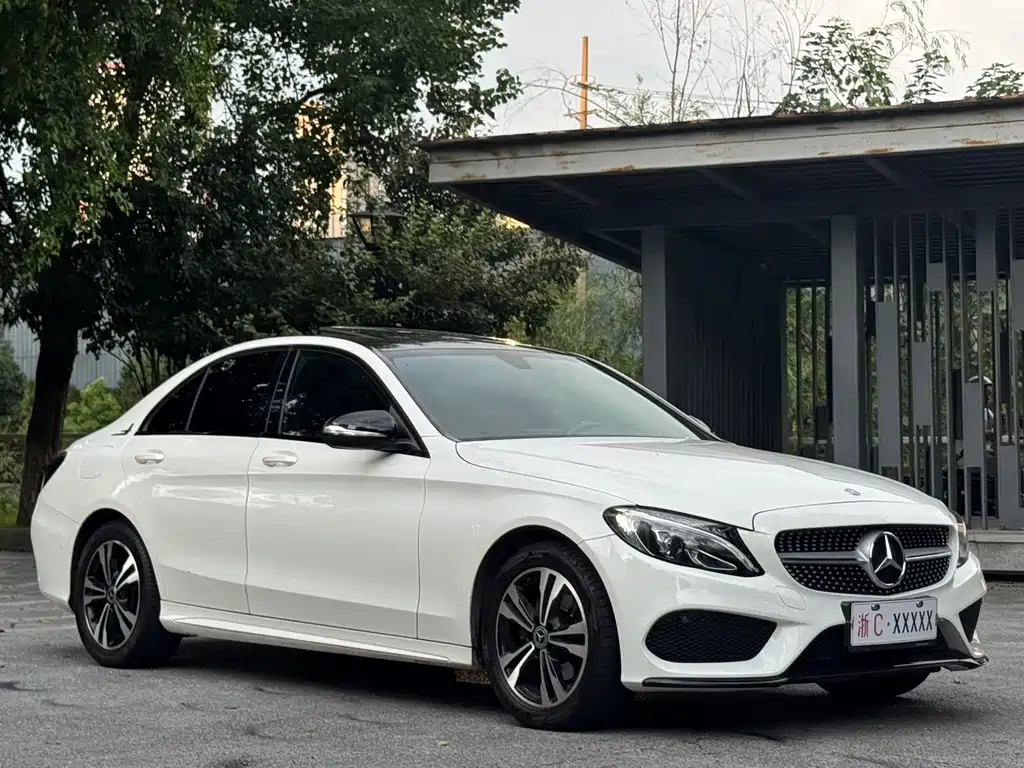 Mercedes-Benz C-Class — миниатюра 6