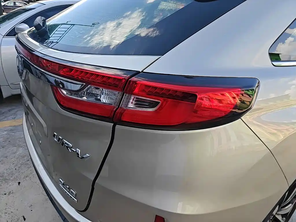 Honda UR-V — миниатюра 8