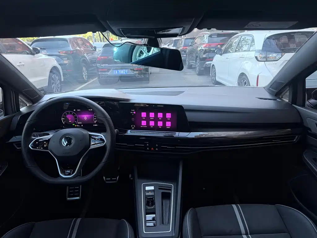 Volkswagen Golf — миниатюра 10