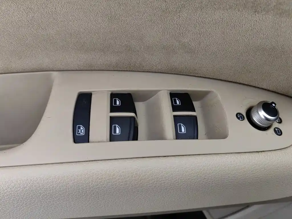 Audi Q7 — миниатюра 9