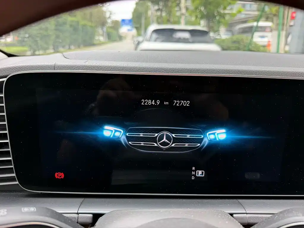 Mercedes-Benz GLS — миниатюра 20