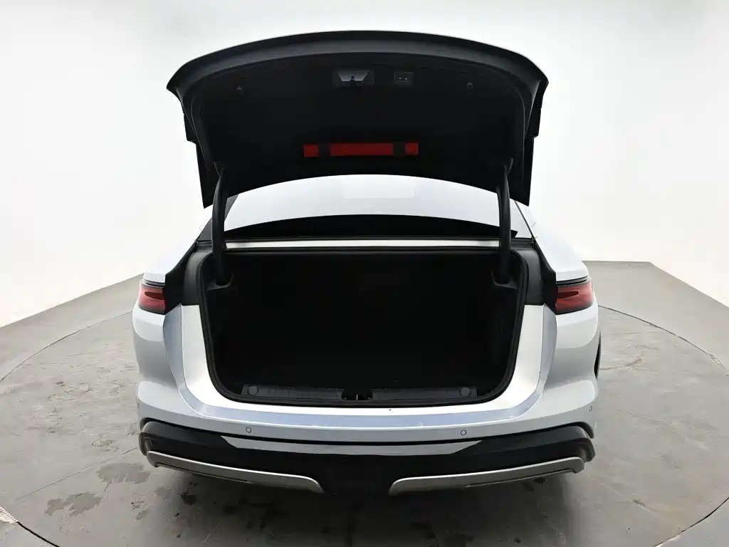 BYD Han L — миниатюра 8
