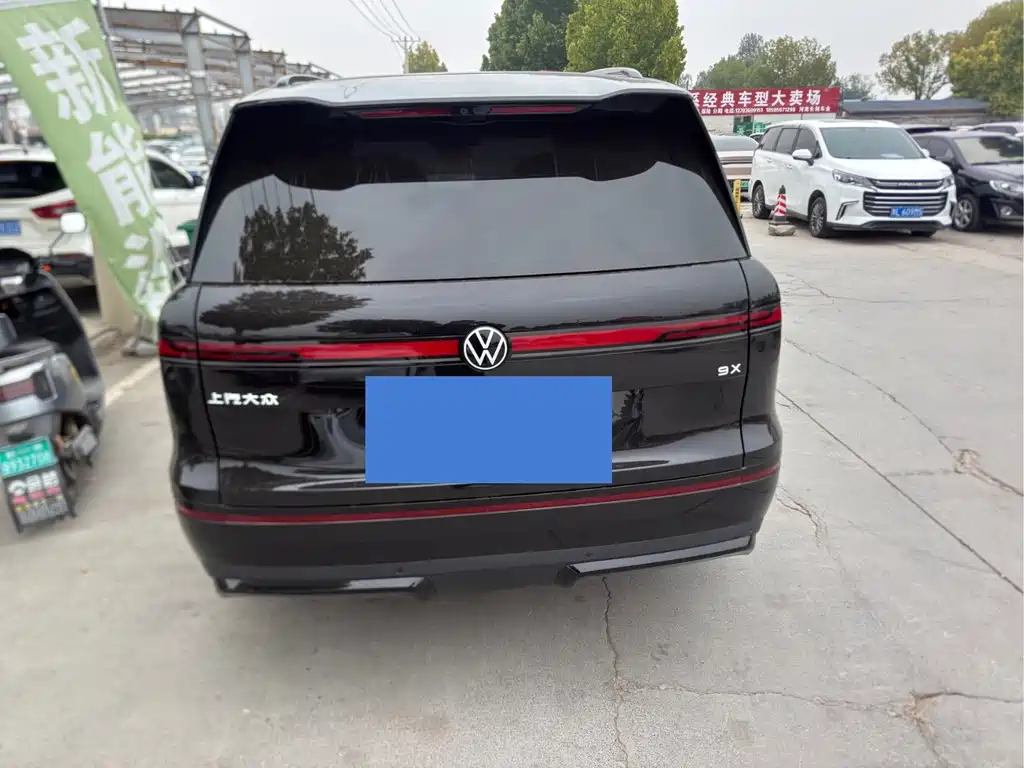 Volkswagen ID. ERA 9X — миниатюра 9