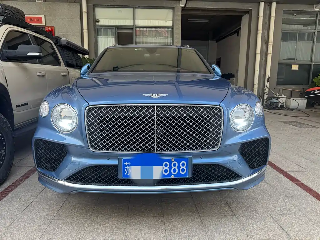 Bentley Bentayga — миниатюра 3